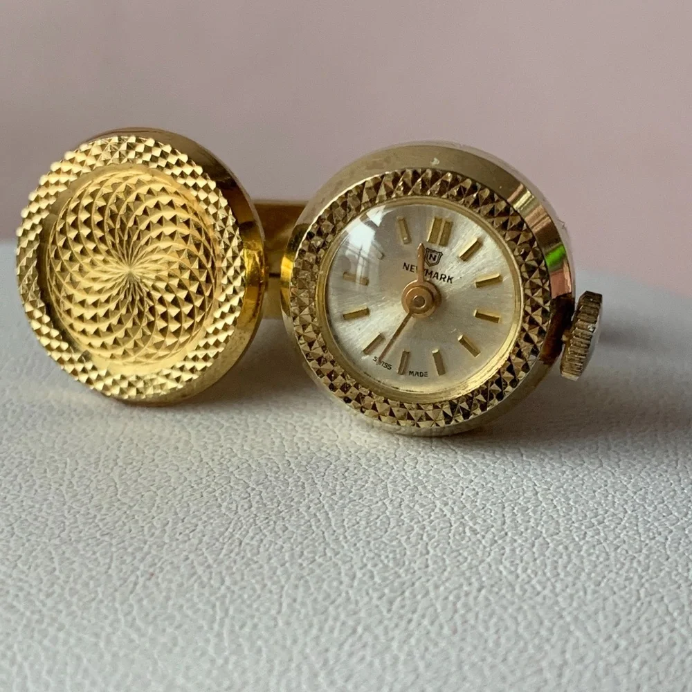 Vintage Swiss Made Watch cufflinks goldtone